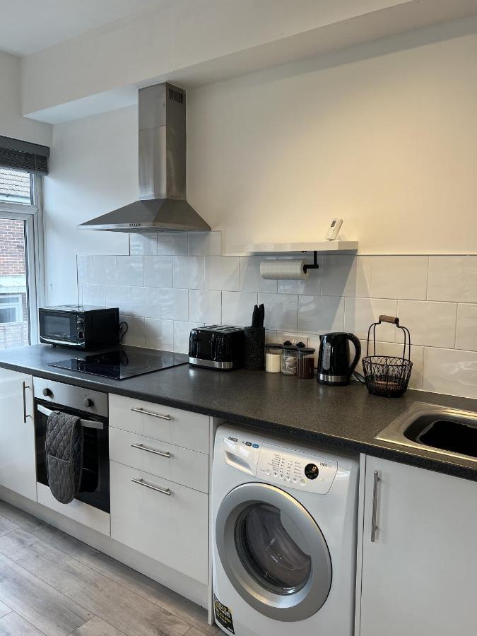 Warner Brothers Apartment Watford  Kültér fotó