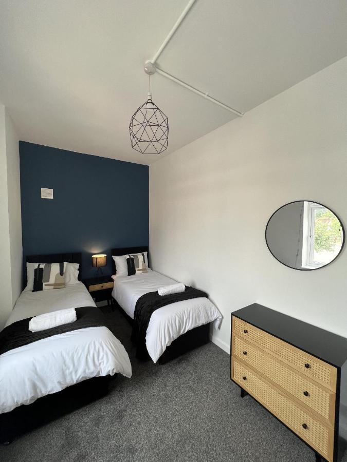 Warner Brothers Apartment Watford  Kültér fotó